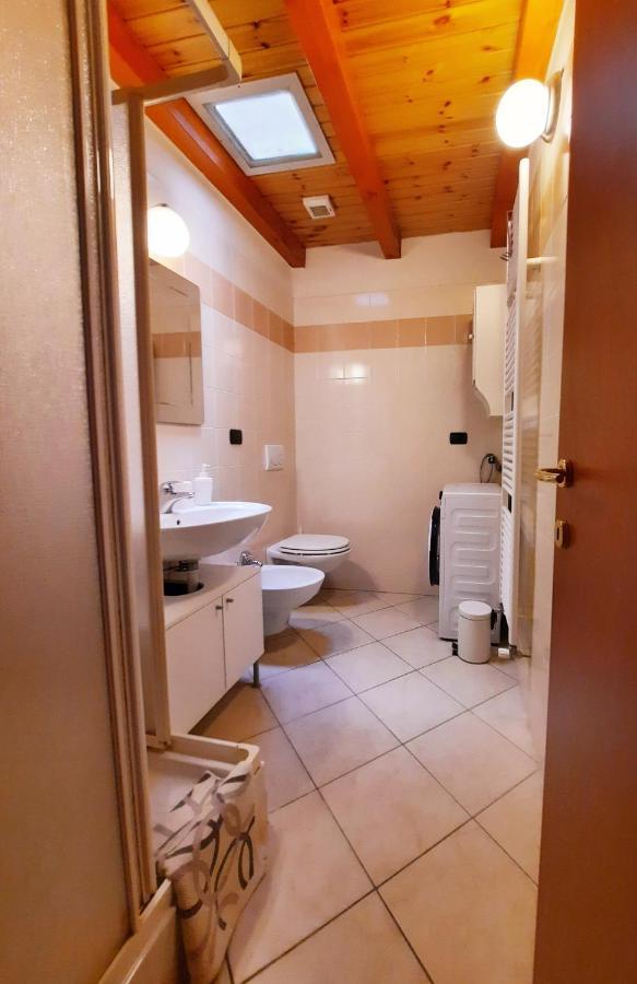 Antica Corte, Bilocale Nel Centro Storico Di Como Apartment Exterior photo
